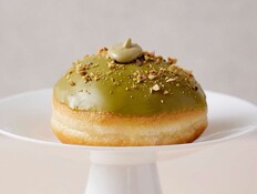 סופגניית פיסטוק של פיצי (צילום: אפיק גבאי, יחסי ציבור)