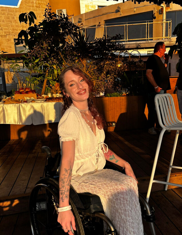 עדי שניידר עדי שניידר