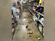 פרץ לחנות אלכוהול, השתכר והתעלף - והוא בכלל לא אדם