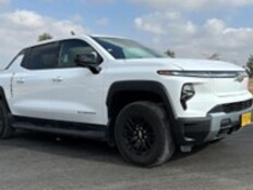 יותר משתלם מדיזל? מבחן בשברולט סילברדו חשמלי