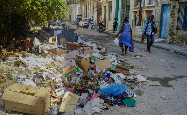 אשפה קובה רחוב אנשים אשפה קובה רחוב אנשים