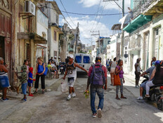 פגיעה אנושה: התיירים נטשו את המדינה היפה