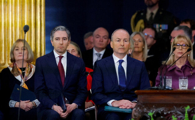 ראש ממשלת אירלנד מרטין וסגנו סיימון האריס (צילום: רויטרס)