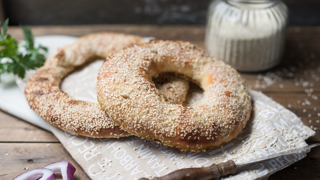 בייגל ממולא בשר של חן ואלון