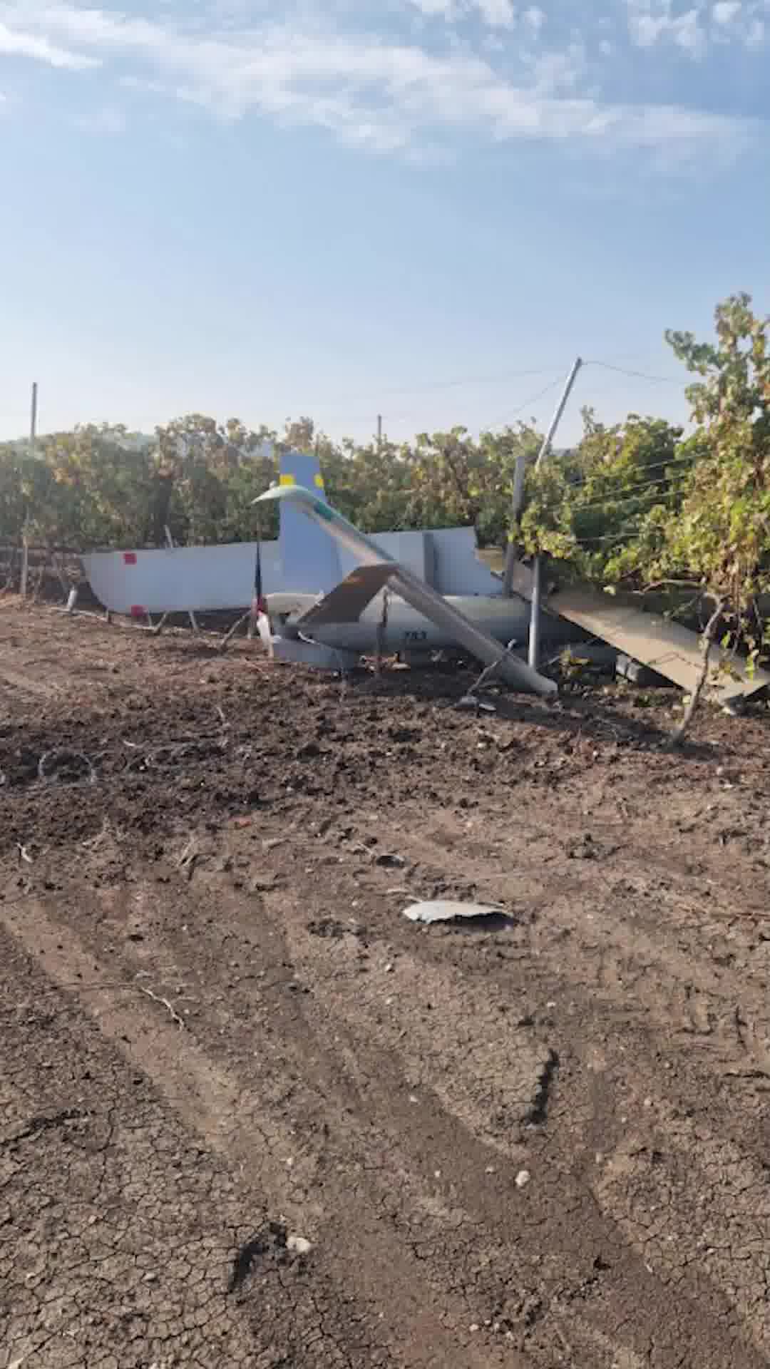 מוקדם יותר היום, כלי טיס מאויש ביצע נחיתת חירום סמוך למשמר העמק בעקבות תקלה טכנית