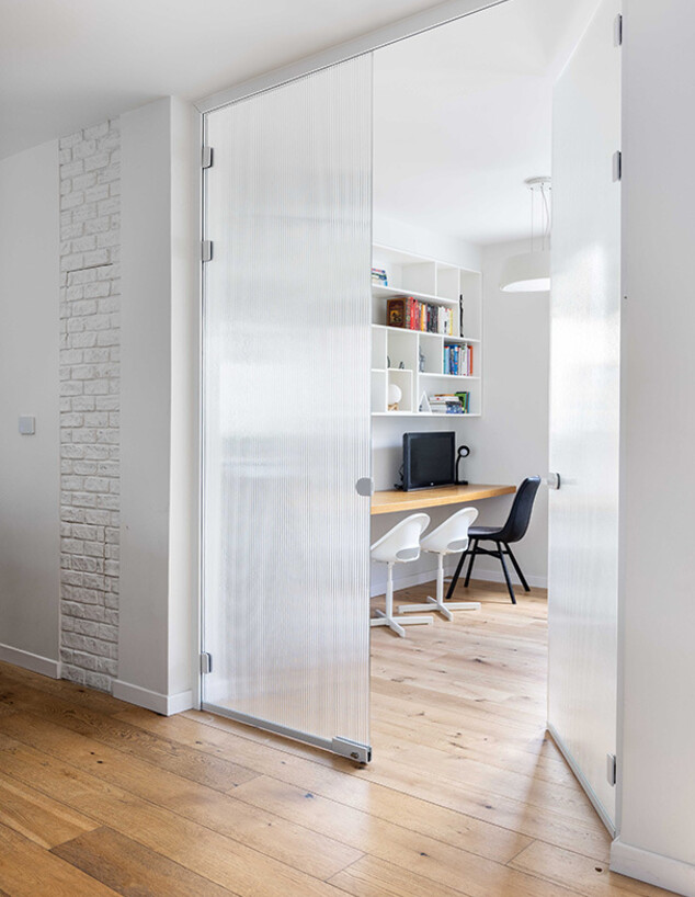 הדירה בפת_מבט לעבר חדר עבודה ג_תכנון ועיצוב פנים 