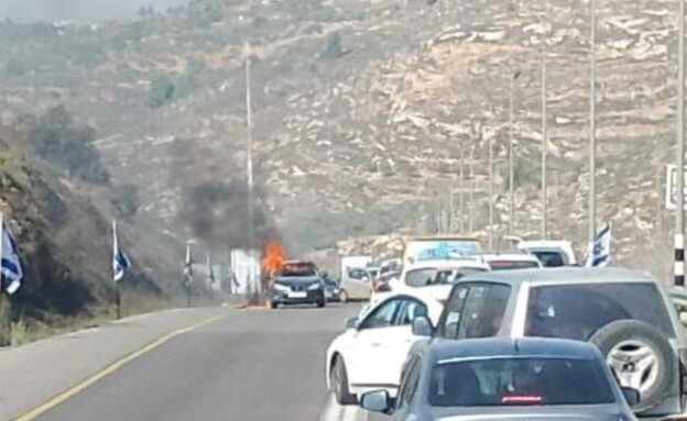 רכב פלסטיני הוצת סמוך לשילה בכביש 60 רכב פלסטיני הוצת סמוך לשילה בכביש 60