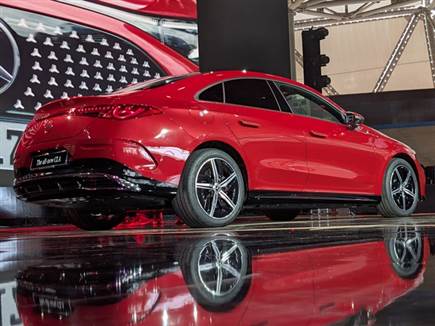 פלטפורמה חדשה, גם לבעירה פנימית וגם לחשמל בארכיטקטורת 800 וולט (צילום: ספורט 5)