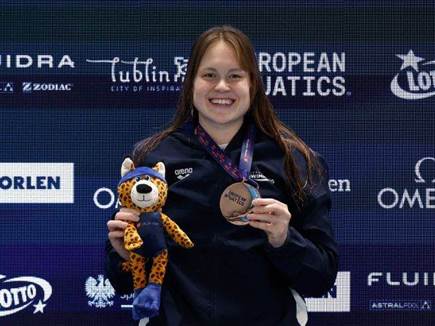 (סימונה קסטרווילארי, איגוד השחיה) (צילום: ספורט 5)