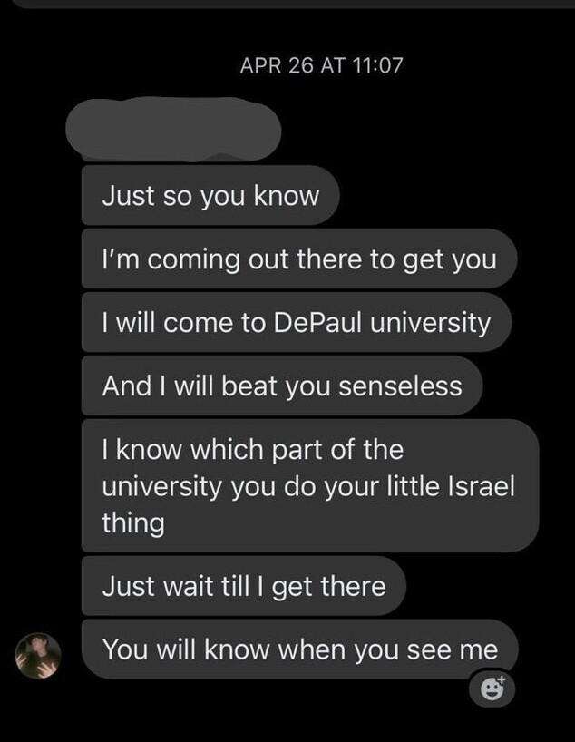 האיומים שמקס מקבל מאז התקיפה האיומים שמקס מקבל מאז התקיפה