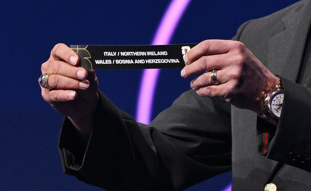 דונלד טראמפ בהגרלת המונדיאל (צילום: Reuters)