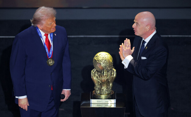 דונלד טראמפ בהגרלת המונדיאל (צילום: Reuters)