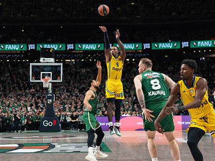 ווקר. השתגע בסוג של כאוס מאורגן (Euroleague Basketball via Getty) (צילום: ספורט 5)