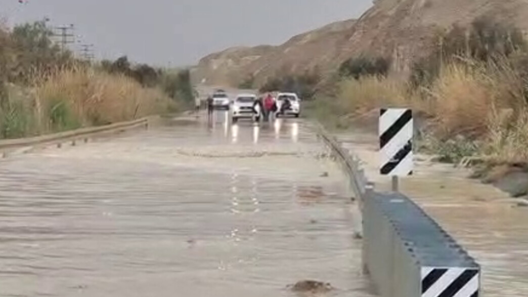 הצפות בכביש 90