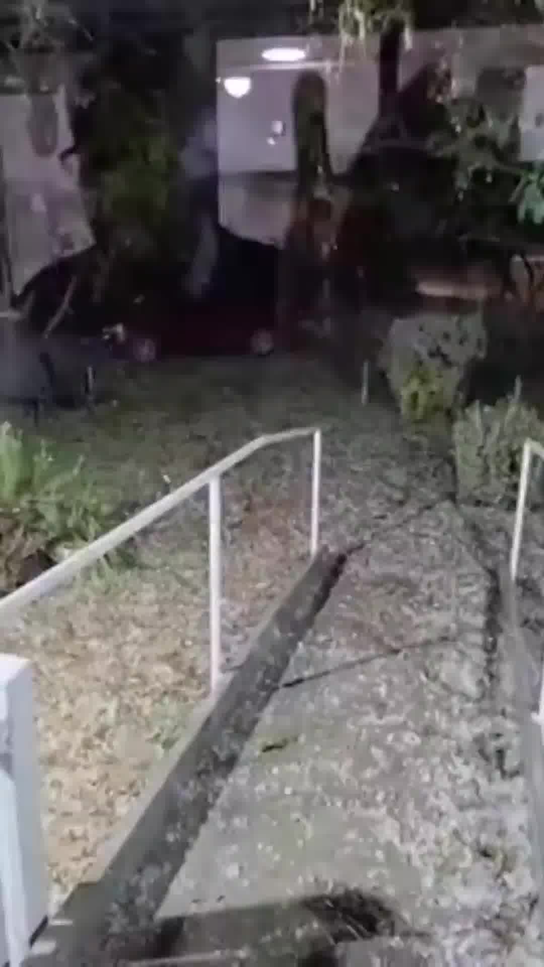 ברד חזק יורד בשעה זו באזור הגליל התחתון