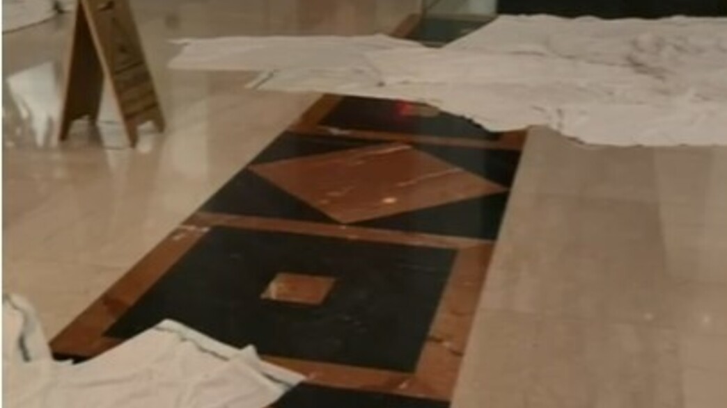 מים בלובי במלון רויאל ביץ' אילת