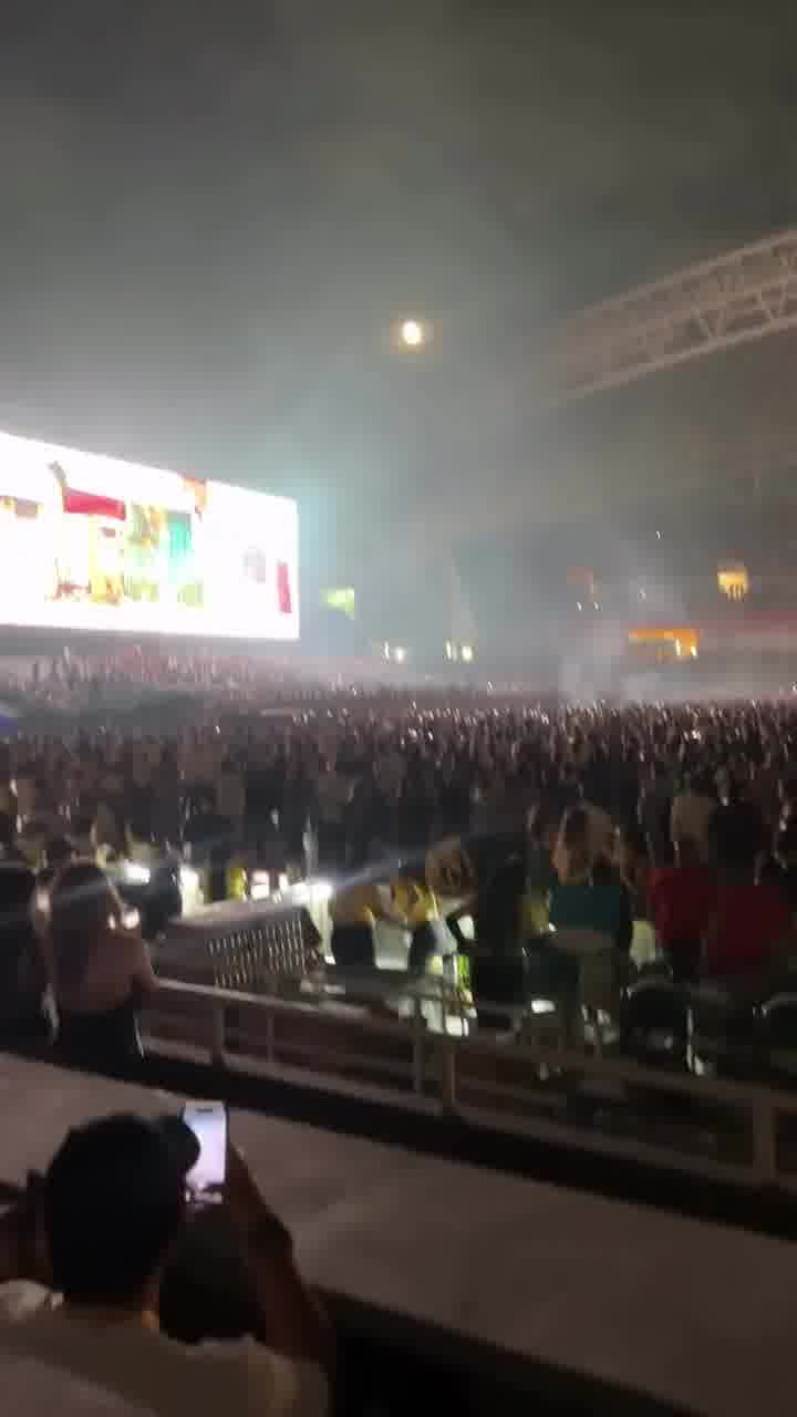 סיבוב ההופעות של באד באני נמשך, ככה קיבלו אותו הלילה בקוסטה ריקה