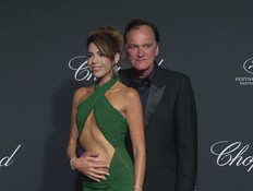 דניאלה וטרנטינו חושפים את הבית בת"א, ולמה נשארו בישראל