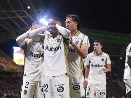 שמרה על הפסגה (GETTY)