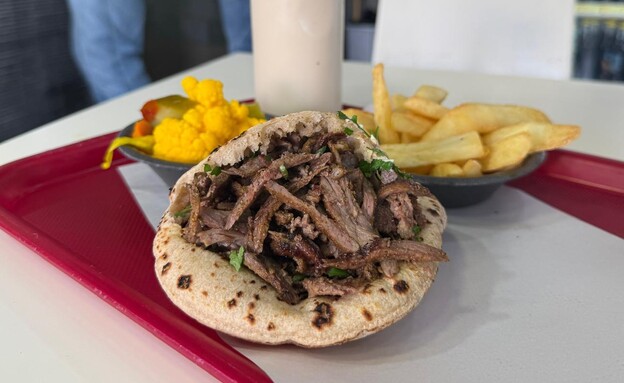 שווארמה אמיר צ'ק פוסט