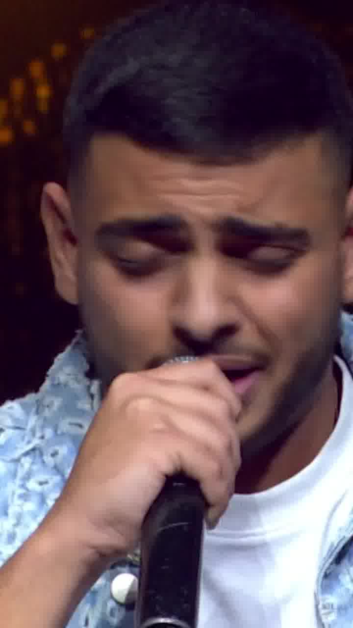 הביצוע של המתמודד שהגיע בזכות המורה שלו והרים את המסך ברגע האחרון