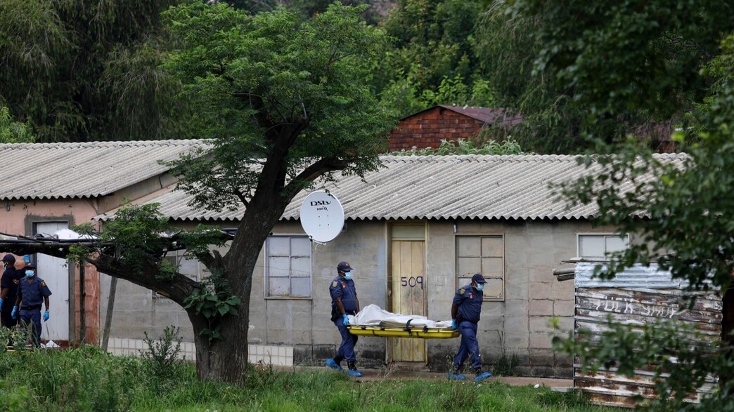 זירת הרצח בבר פיראטי בפרטוריה, דרום אפריקה זירת הרצח בבר פיראטי בפרטוריה, דרום אפריקה