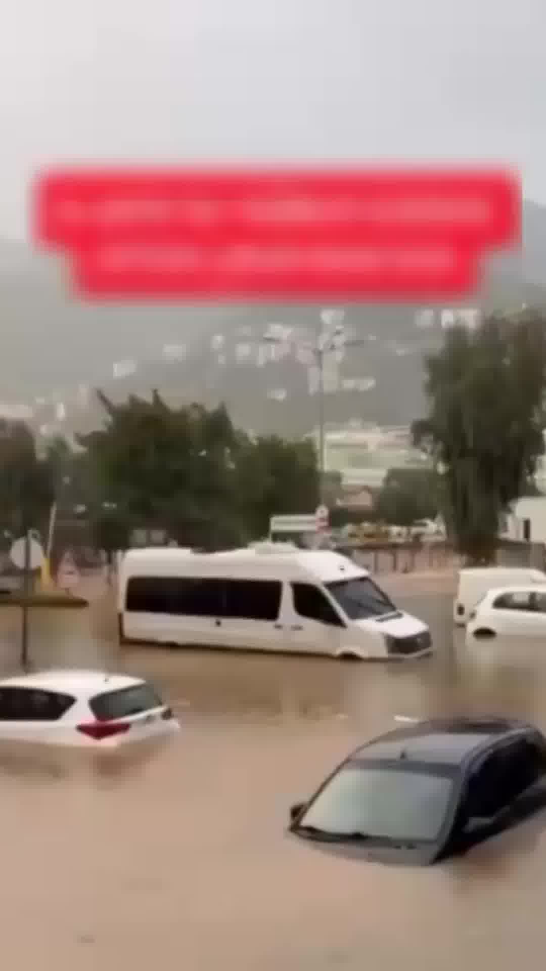 ביום רביעי גם אצלנו? שיטפונות באנטליה בעקבות כמויות גשמים גדולות