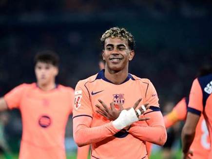 ולאמין סגר סיפור (Photo by Eric Verhoeven/Soccrates /Getty Images)