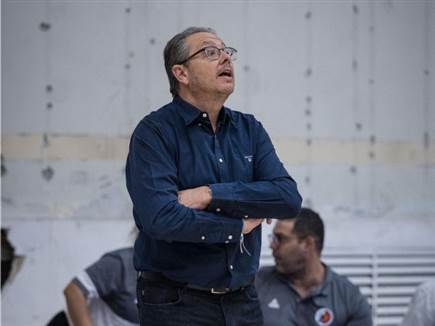 ענבר, דרוך לעבר המטרה (עודד קרני, מנהלת ליגת אתנה ווינר) (צילום: ספורט 5)