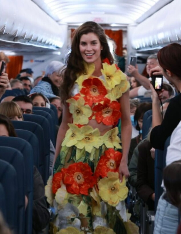 תצוגת אופנה באוויר