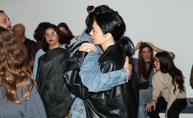 נינט טייב ויוסי מזרחי מחובקים