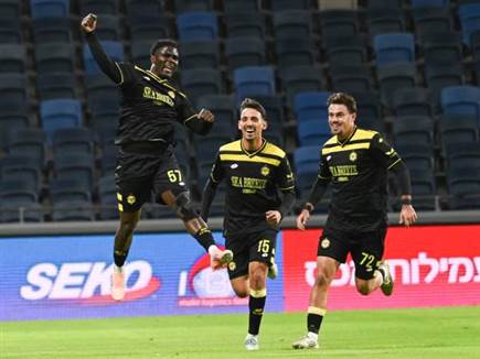 דיומנדה חגג ראשון (ברני ארדוב)