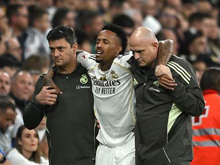 ואם זה לא מספיק, גם מילטאו נפצע (Angel Martinez/Getty Images)