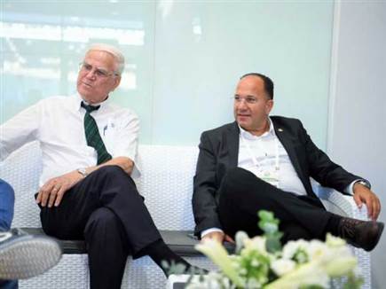 (האתר הרשמי של מכבי חיפה) (האתר הרשמי של מכבי חיפה)