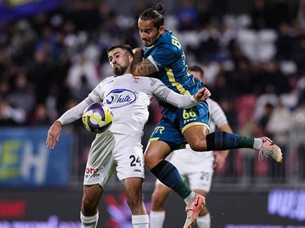 כבר נראה היה שהצדדים בדרך לחלוקת נקודות (מאור אלקסלסי)