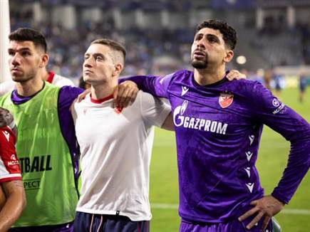 שוערי הכוכב האדום וגלזר. ממעט לשחק (Srdjan Stevanovic/Getty Images (צילום: ספורט 5)