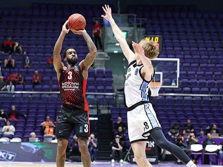 פתיחה ענקית שלו (אלן שיבר)