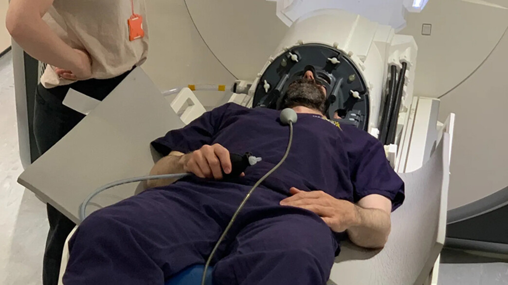 קסדת אולטרסאונד קסדת אולטרסאונד