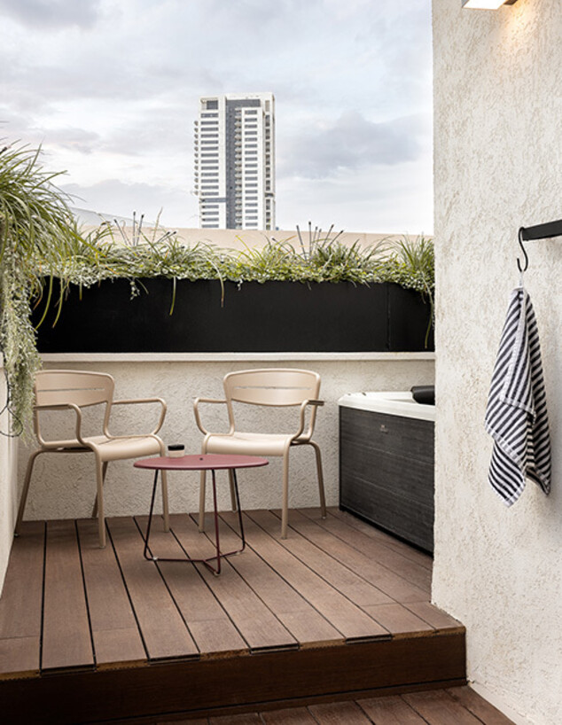 בית שרון קנת אדלין, ג בית שרון קנת אדלין, ג