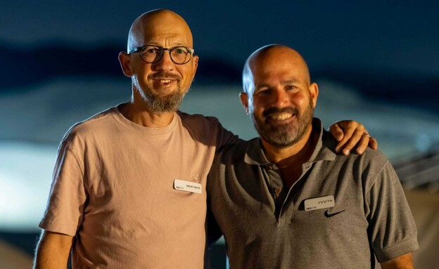 דניאל יחד עם אל"ם במיל' איל קרביץ מנכל העמותה דניאל יחד עם אל"ם במיל' איל קרביץ מנכל העמותה