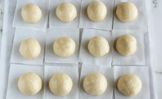 לא להתקדם לשלב הטיגון לפני שהסופגנייה תפחה דיה