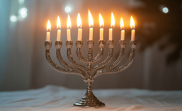 כמה נרות מדליקים בכל אחד מימי החנוכה כמה נרות מדליקים בכל אחד מימי החנוכה