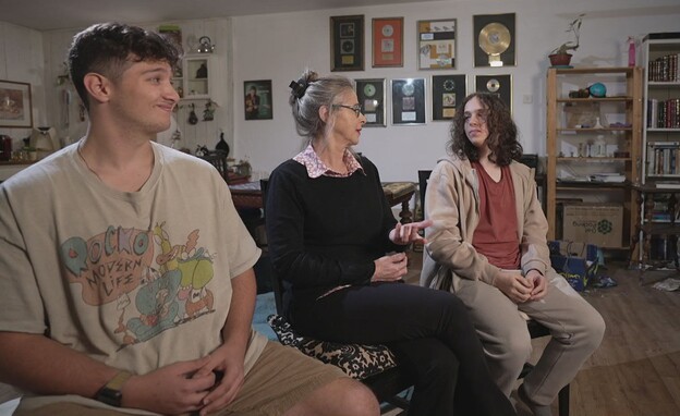 רותי עם שני הבנים רותי עם שני הבנים