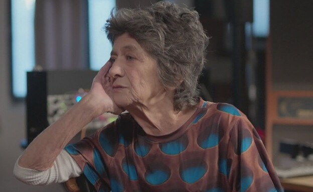 קורין בשיחה עם ריקי גל קורין בשיחה עם ריקי גל