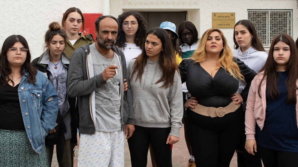 "בנות כמונו" "בנות כמונו"