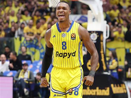 ושיא קריירה של 29 נקודות (אלן שיבר)