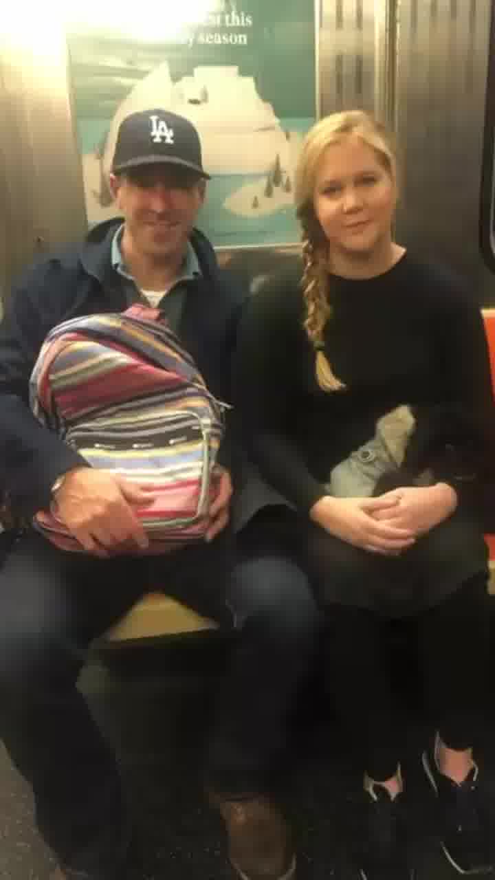 אחרי 7 שנים וילד משותף: איימי שומר וכריס פישר מתגרשים