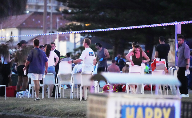 אירוע ירי נרחב בבונדי ביץ' בסידני אוסטרליה אירוע ירי נרחב בבונדי ביץ' בסידני אוסטרליה