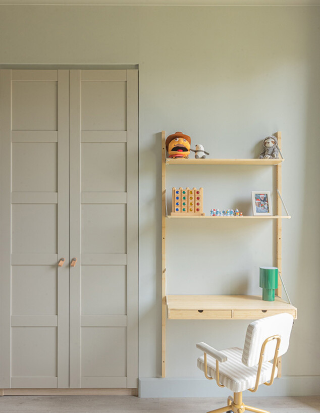 הדירה של אלברט ואסי במדריד, ג הדירה של אלברט ואסי במדריד, ג