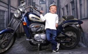 גיבורי חנוכה  (צילום: אריאל אברג׳יל סטודיו סקייליין)